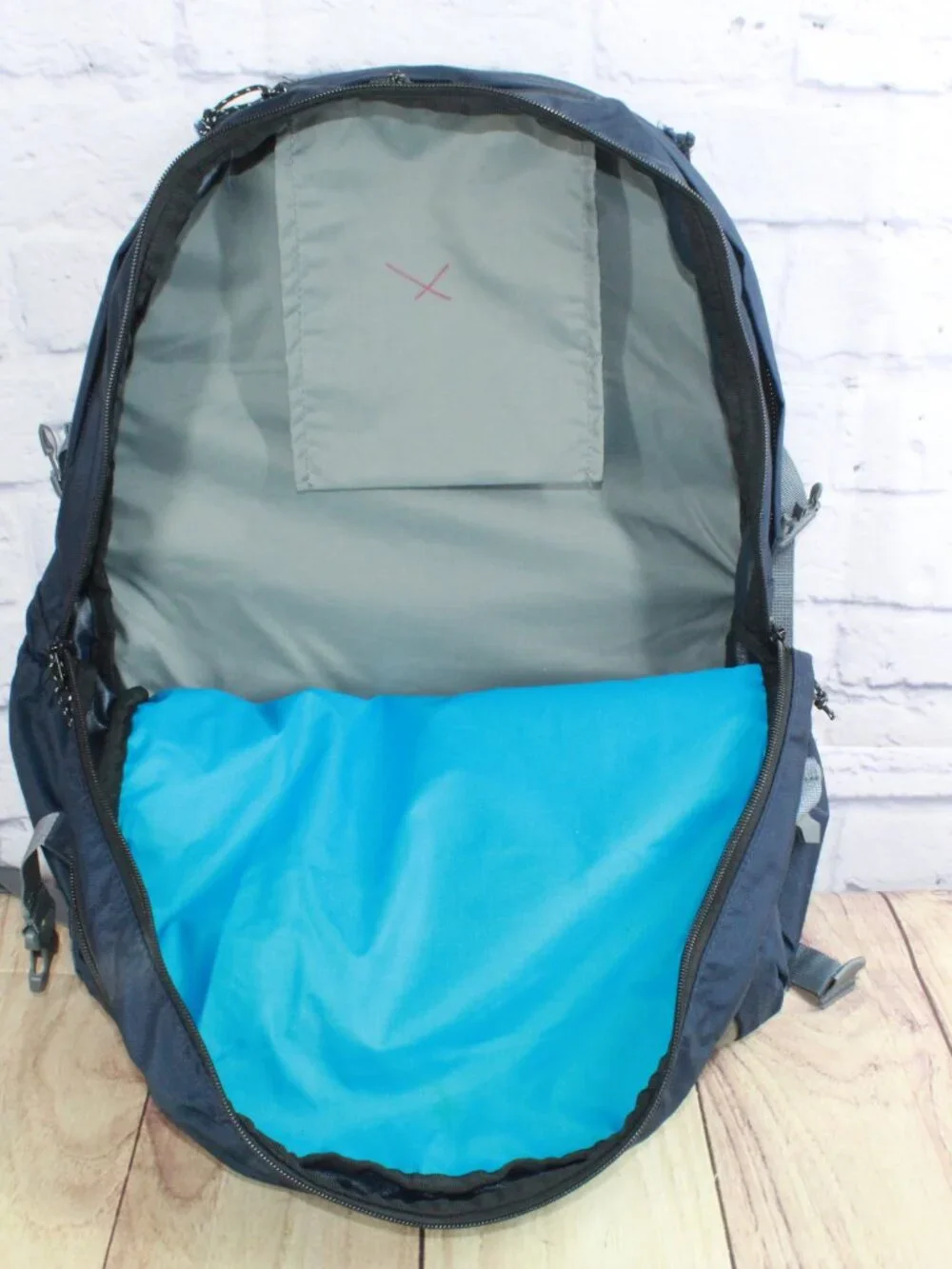READ–LL Bean Unisex Adult Comfort Carry Portable Locker Pack 42L Backpack Hiking